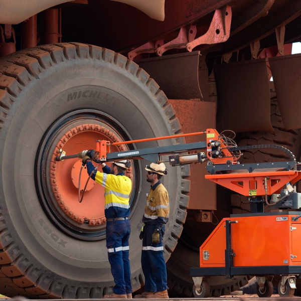 mining-fifo-tyrefitter-pilbara